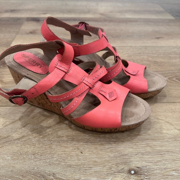 Women’s SPERRY Top-Sider Leather Coral/Pink Open Toe Wedge Sandal - Size 8.5 - Picture 3 of 8